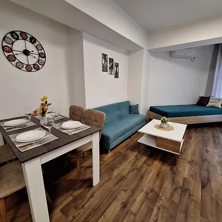 Urban Nest Modern Near Center