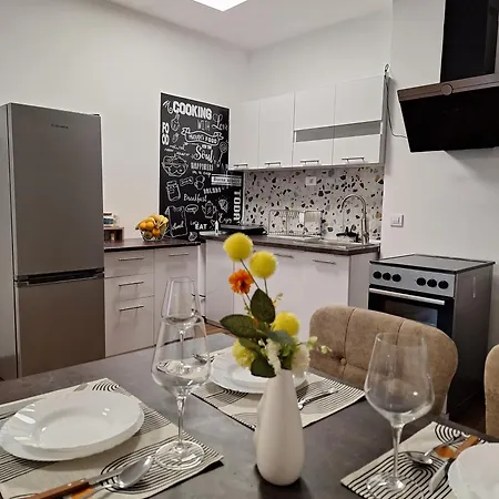 Urban Nest Modern Near Center Daire *