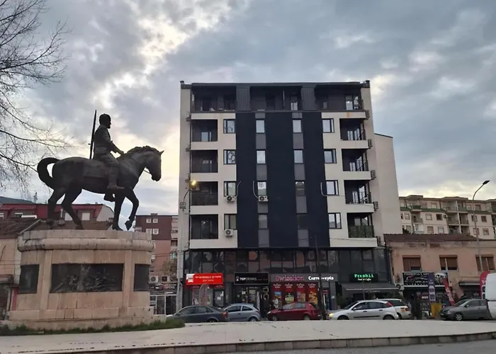 Urban Nest Modern Near Center